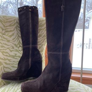 Car shoe by Prada brown suede boots size 9.5